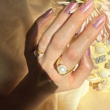 Load image into Gallery viewer, Floating Pearl Ring