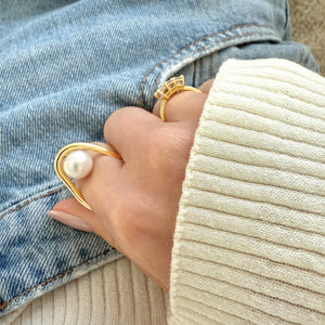 Floating Pearl Ring