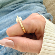 Load image into Gallery viewer, Floating Pearl Ring